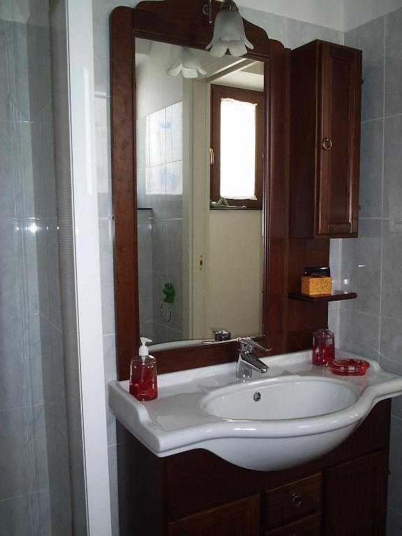 Elicrim Hotel Santo Stefano di Magra Room photo